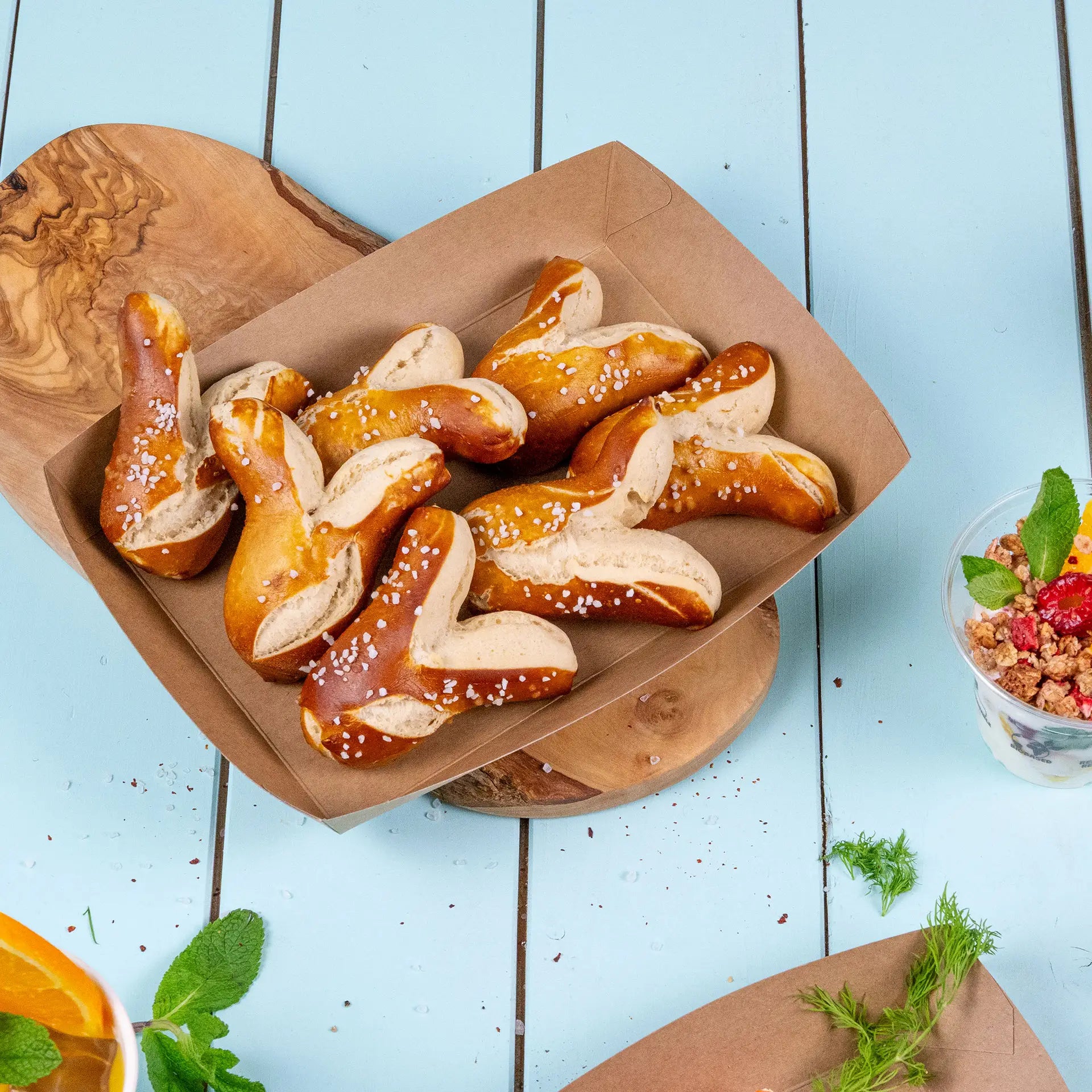 Premium Cardboard Food Tray 800 ml, brown, bio-coated
